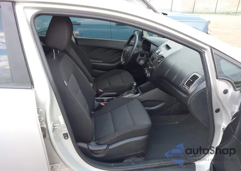 2017 Kia Forte Lx из США, поврежденный, VIN 3KPFK4A77HE160600